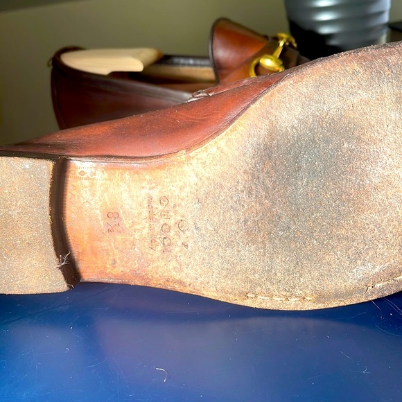 Gucci. 1953 Horsebit leather loafer. 8.5. Retail for $750. - Picture 6 of 9